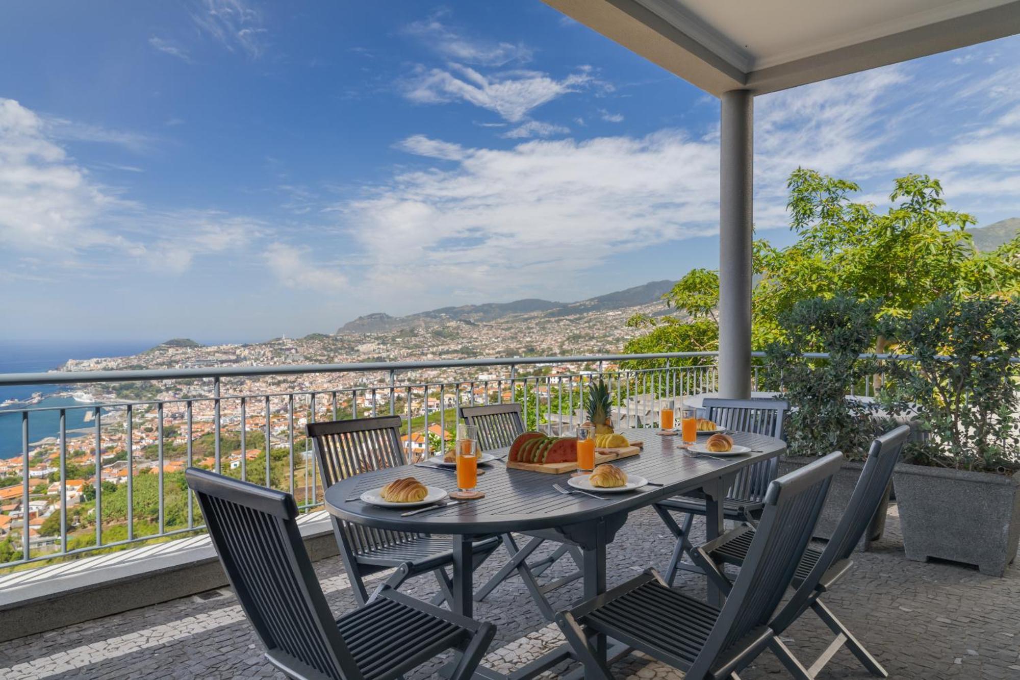 Bay Bliss By Atlantic Funchal (Madeira)
