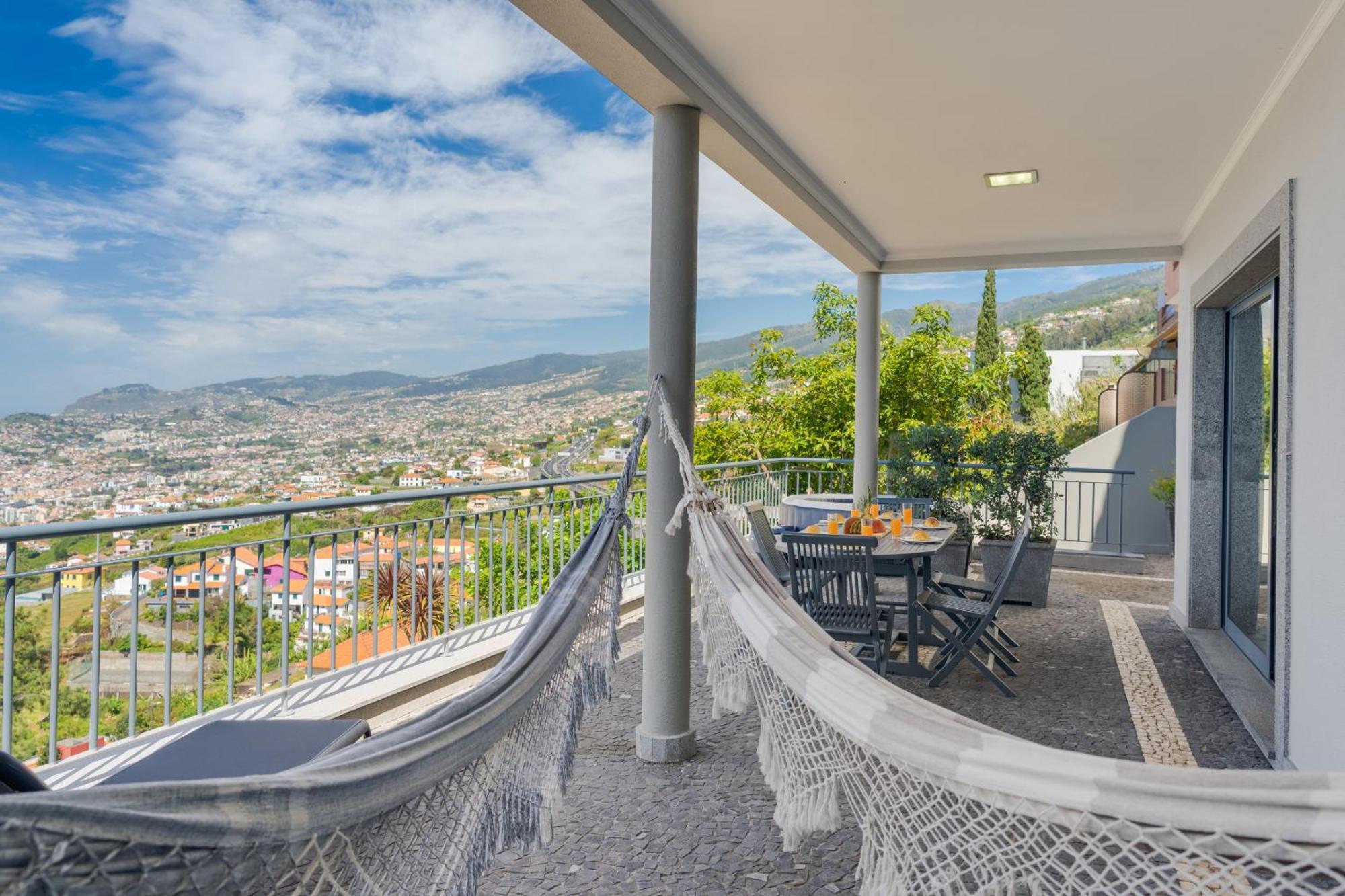 Bay Bliss By Atlantic Funchal (Madeira)